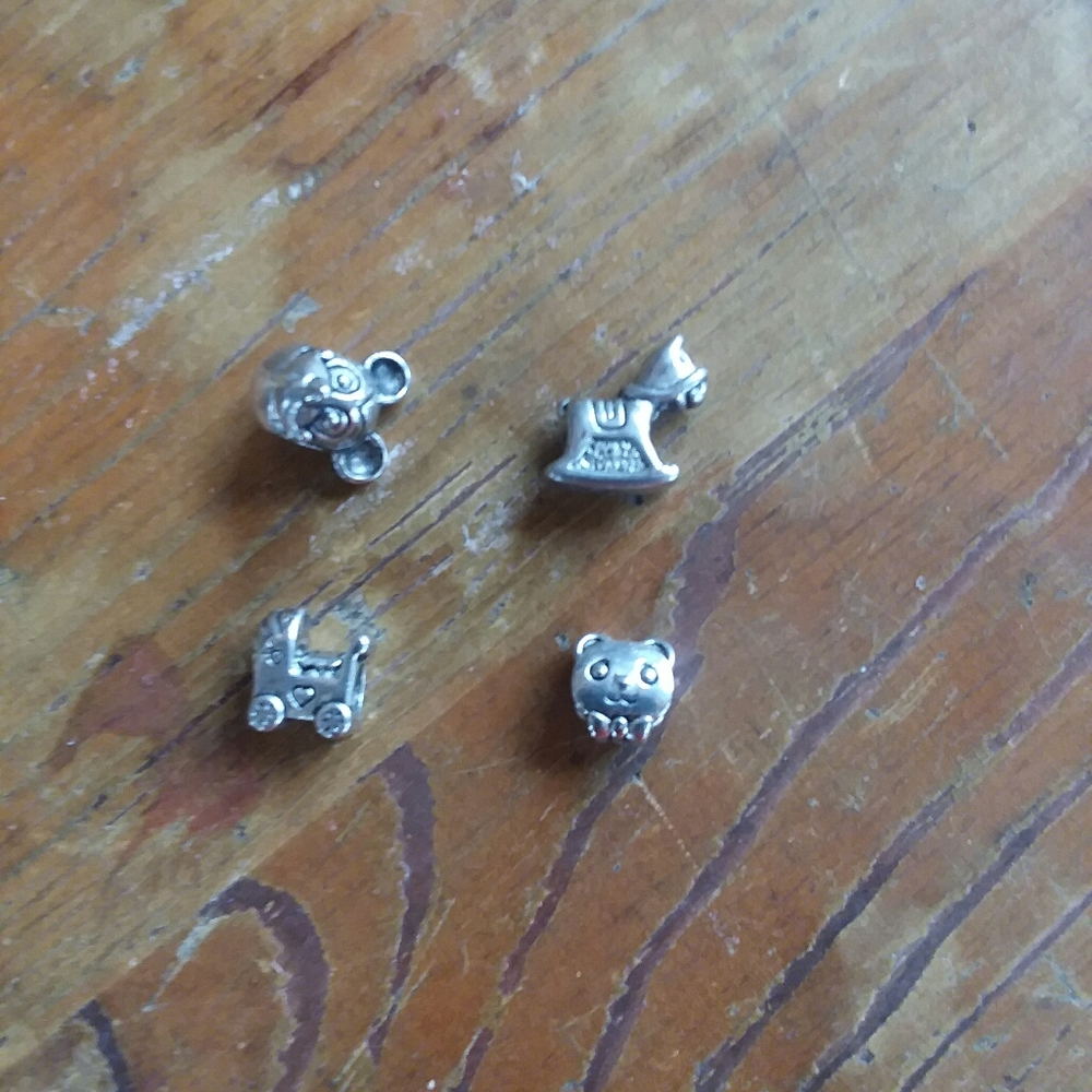 4 Pandora charms